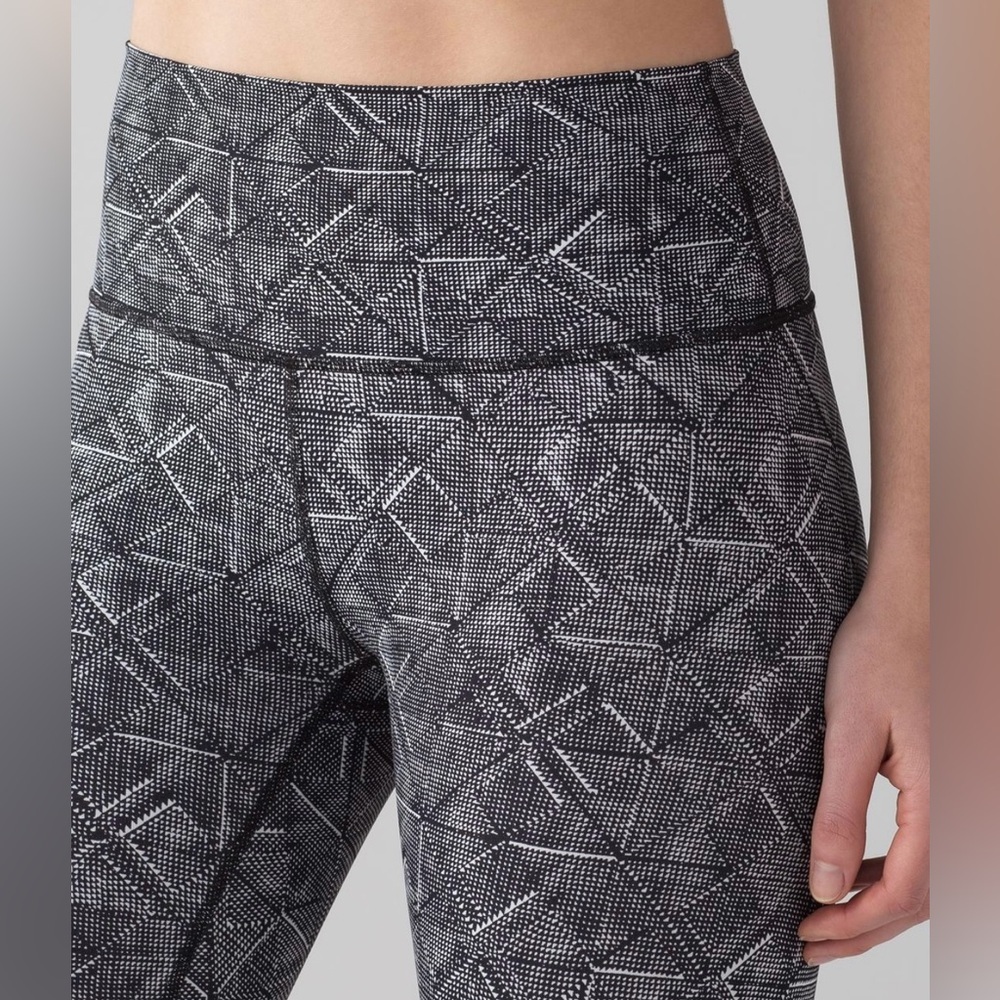 Lululemon Wunder Under Hi-Rise Tight | Full-On Luxtreme 27” — Size 4